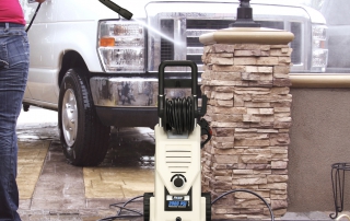 2000 psi electric pressure washer in use
